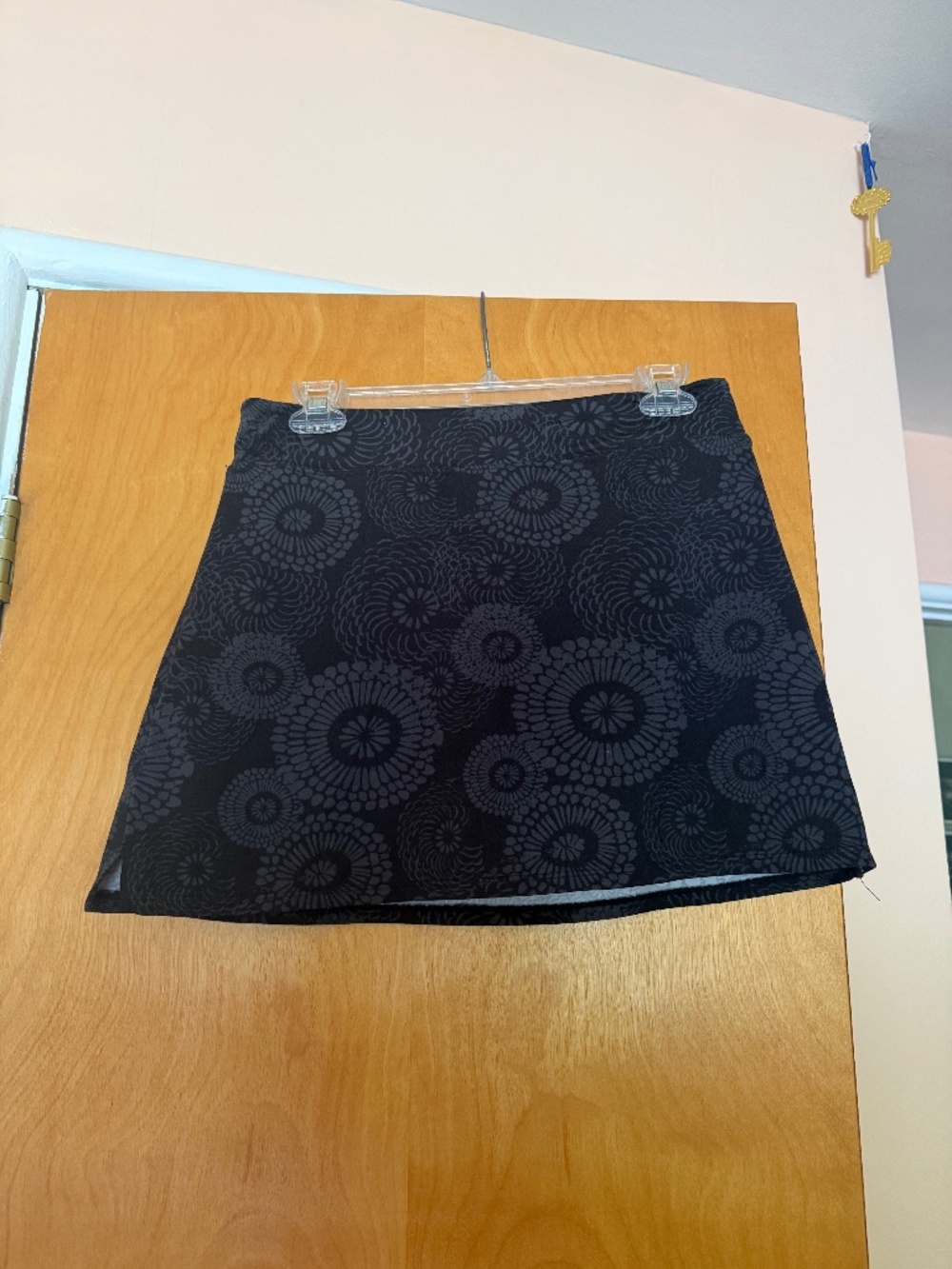 Tranquility Black and Gray Athletic Skort, Size M